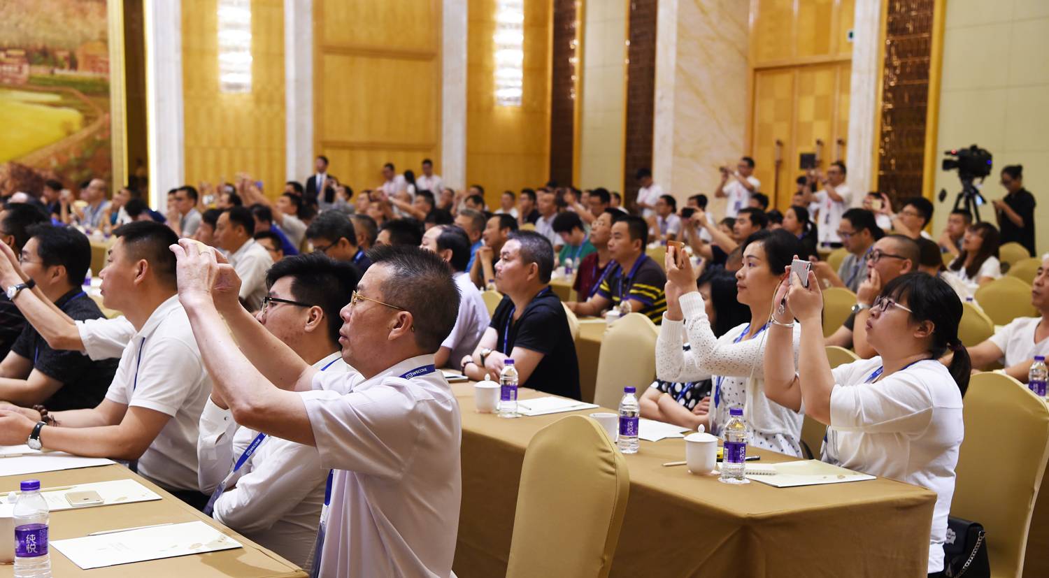 Aikko低電壓開關柜全國會議成功結(jié)束