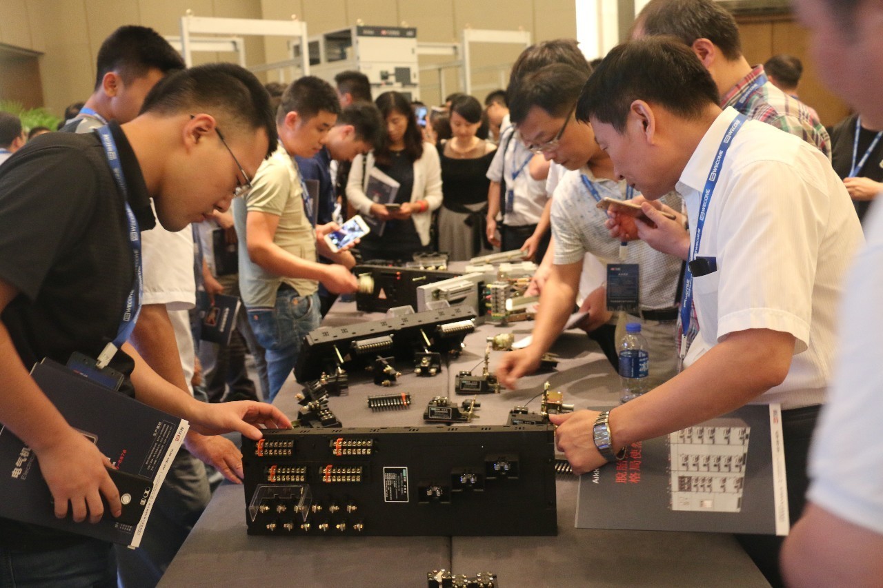 Aikko低電壓開關柜全國會議成功結(jié)束