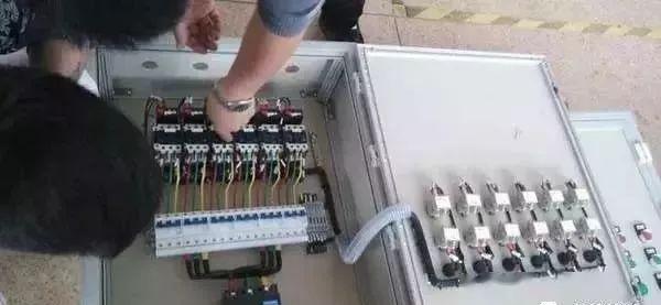 配電柜型號和內(nèi)部結(jié)構(gòu)分析，一篇文章就足夠了！