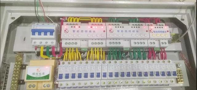 注釋+圖表，教你理解配電箱系統(tǒng)圖表。