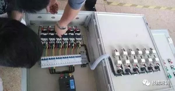 配電柜內部結構分析，一篇文章就足夠了！