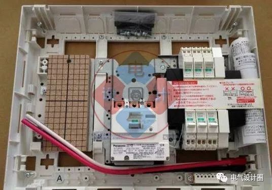 日本的配電箱設(shè)計太先進了，難怪國內(nèi)的漏電開關(guān)總是跳閘！
